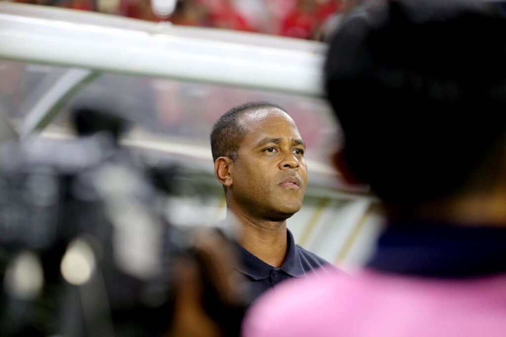 Gagal Lolos Piala Dunia 2026: Desakan Mundur Menguat, Legenda Timnas Sarankan Patrick Kluivert Berjiwa Kesatria