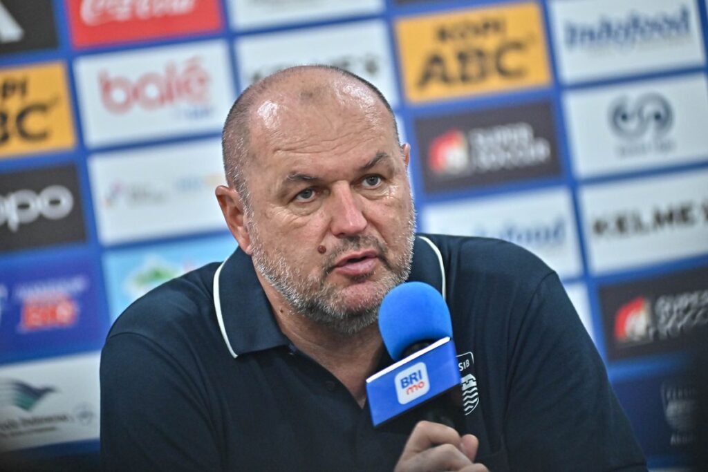 Persib Siap Tancap Gas! Hodak Andalkan Pemain Timnas Hadapi PSBS Biak
