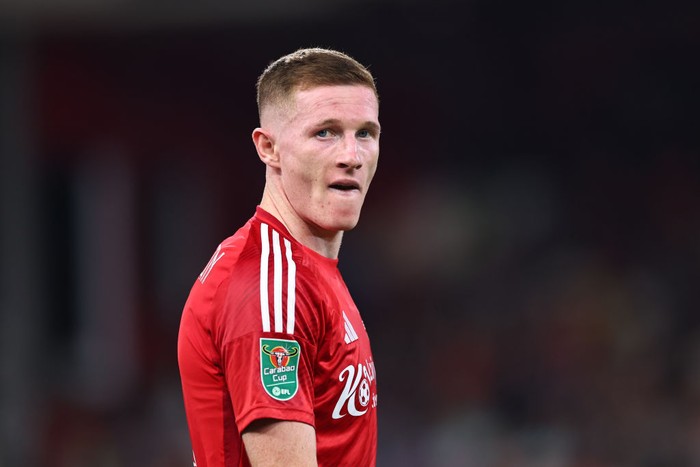 Restrukturisasi Lini Tengah: Manchester City Siapkan Dana Strategis Rp 4,2 Triliun demi Amankan Dua Talenta Premier League